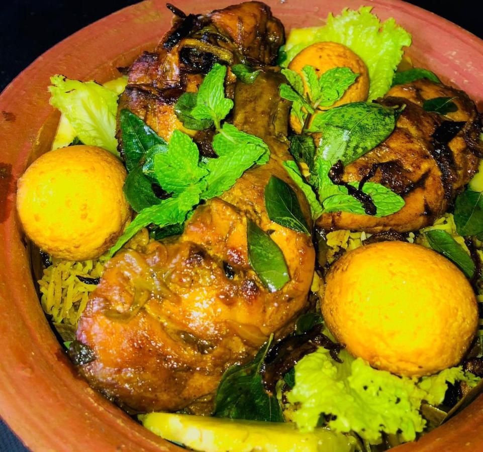 Ambula Food Court Hotel Anuradhapura Ngoại thất bức ảnh